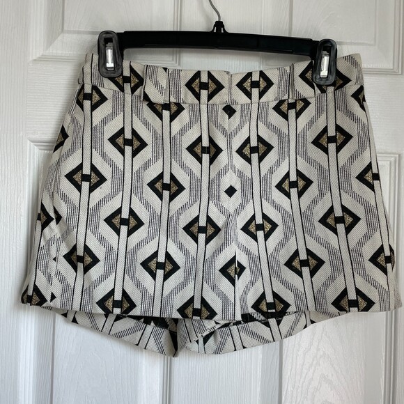 Sass & Bide geometric pattern white shorts - Picture 4 of 11
